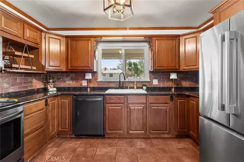 Kitchen - 5545 Tower, Riverside, CA 92506 photo 2 of 3