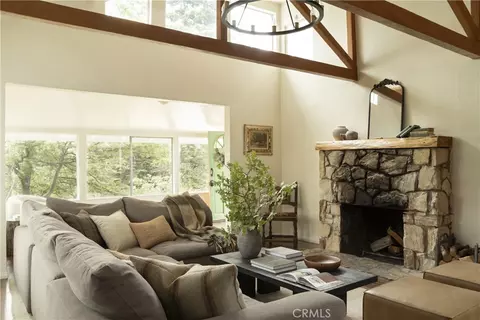 26498 Lake Forest Dr, Twin Peaks, CA 92391