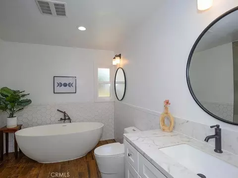 Bath - 405 Marcia St, Redlands, CA 92373 photo 1 of 2