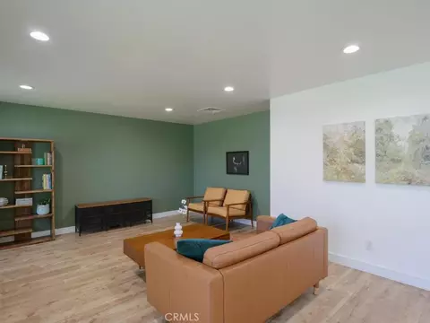 Living - 405 Marcia St, Redlands, CA 92373 photo 2 of 2