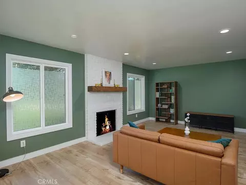 Living - 405 Marcia St, Redlands, CA 92373 photo 1 of 2