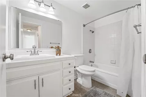 Bath - 6567 Carioca Ln, Riverside, CA 92506 photo 3 of 3