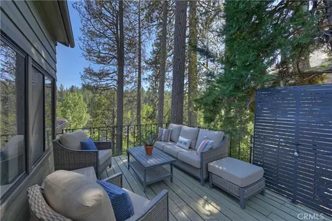 27657 Peninsula Dr #135, Lake Arrowhead, CA 92352 photo 3