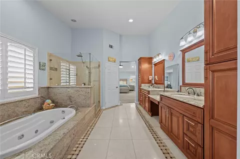 Bath - 3142 Pinehurst, Corona, CA 92881 photo 5 of 7