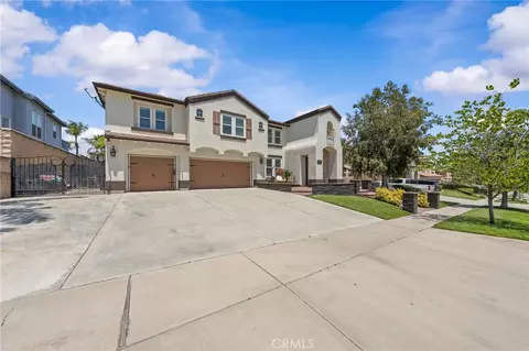 Exterior - 3142 Pinehurst, Corona, CA 92881 photo 4 of 11