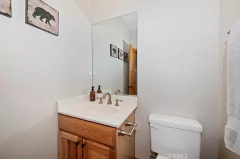 Bath - 745 Summit Blvd, Big Bear Lake, CA 92315 photo 1 of 4