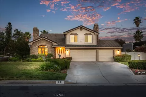 711 Afton Ct, Redlands, CA 92374