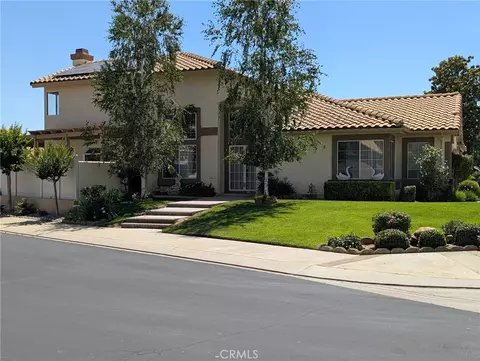 886 Oakland Hls, Banning, CA 92220