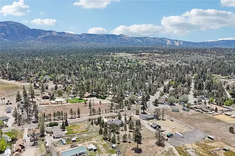 View/Area - 1383 Shay, Big Bear City, CA 92314 photo 5 of 11