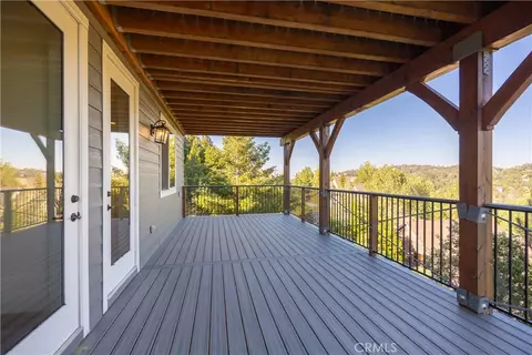Exterior - 851 Madera, Lake Arrowhead, CA 92352 photo 3 of 8