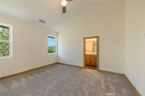 Bedroom - 851 Madera, Lake Arrowhead, CA 92352 photo 6 of 8