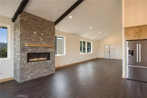 Living - 851 Madera, Lake Arrowhead, CA 92352 photo 2 of 9