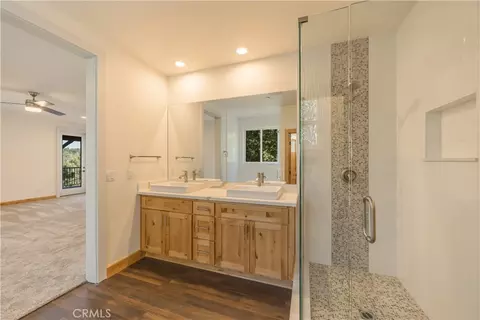Bath - 851 Madera, Lake Arrowhead, CA 92352 photo 6 of 6
