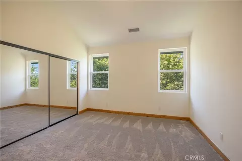 Bedroom - 851 Madera, Lake Arrowhead, CA 92352 photo 3 of 8