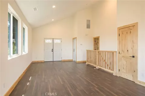 Living - 851 Madera, Lake Arrowhead, CA 92352 photo 7 of 9