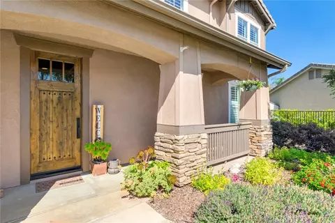 Exterior - 13165 Maplewood, Yucaipa, CA 92399 photo 5 of 15