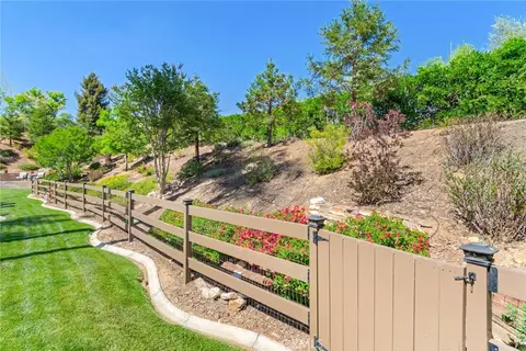 Exterior - 13165 Maplewood, Yucaipa, CA 92399 photo 4 of 15