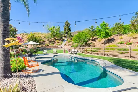 Exterior - 13165 Maplewood, Yucaipa, CA 92399 photo 8 of 15