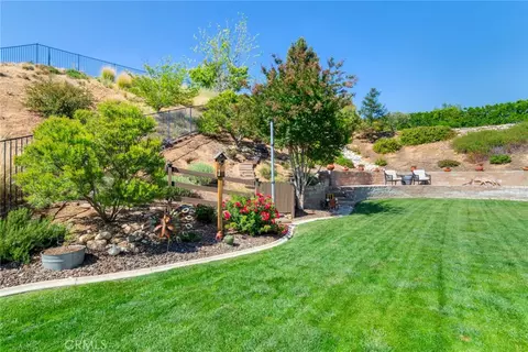 Exterior - 13165 Maplewood, Yucaipa, CA 92399 photo 13 of 15