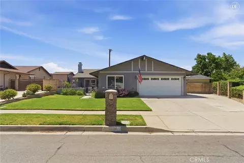 Exterior - 27803 Rainbow Ln, Highland, CA 92346 photo 1 of 22