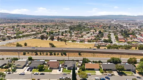 View/Area - 27803 Rainbow Ln, Highland, CA 92346 photo 9 of 9