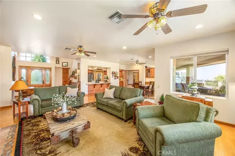 Living - 35102 Persimmon, Yucaipa, CA 92399 photo 4 of 6