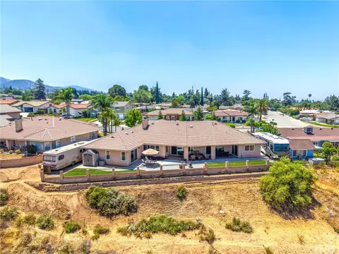 View/Area - 35102 Persimmon, Yucaipa, CA 92399 photo 8 of 19