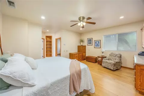 Bedroom - 35102 Persimmon, Yucaipa, CA 92399 photo 4 of 11