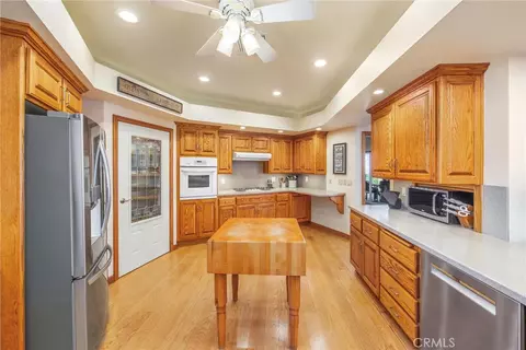 Kitchen - 35102 Persimmon, Yucaipa, CA 92399 photo 7 of 7