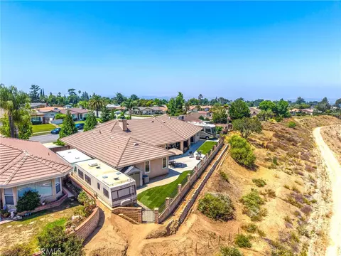 View/Area - 35102 Persimmon, Yucaipa, CA 92399 photo 9 of 19