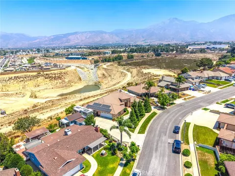 View/Area - 35102 Persimmon, Yucaipa, CA 92399 photo 12 of 19