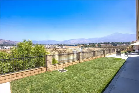 Exterior - 35102 Persimmon, Yucaipa, CA 92399 photo 6 of 15