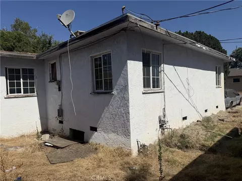 7543 Vineland, Sun Valley, CA 91352