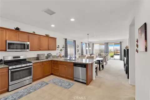 Kitchen - 474 Rushmore Peak, Beaumont, CA 92223 photo 1 of 2