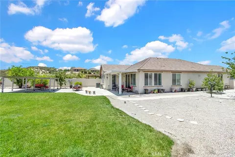 Exterior - 474 Rushmore Peak, Beaumont, CA 92223 photo 5 of 12