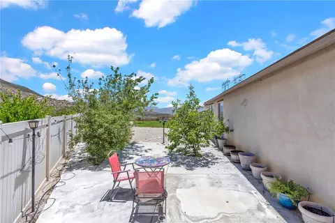 Exterior - 474 Rushmore Peak, Beaumont, CA 92223 photo 6 of 12