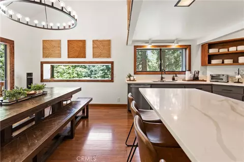 Dining - 26561 Thunderbird, Lake Arrowhead, CA 92352 photo 1 of 3