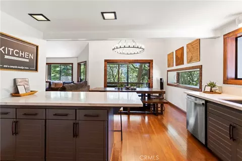 Kitchen - 26561 Thunderbird, Lake Arrowhead, CA 92352 photo 6 of 8