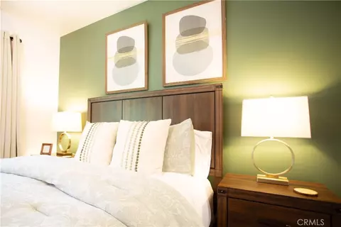 Bedroom - 26561 Thunderbird, Lake Arrowhead, CA 92352 photo 3 of 12