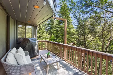 Exterior - 26561 Thunderbird, Lake Arrowhead, CA 92352 photo 4 of 4