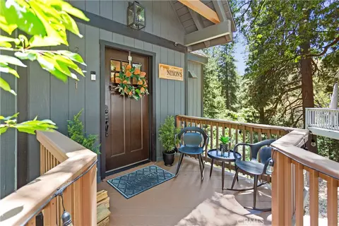 Exterior - 26561 Thunderbird, Lake Arrowhead, CA 92352 photo 2 of 4