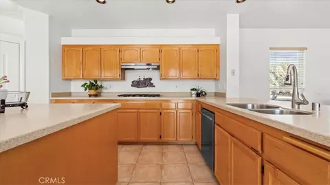 Kitchen - 6976 Cataba, Oak Hills, CA 92344 photo 2 of 4