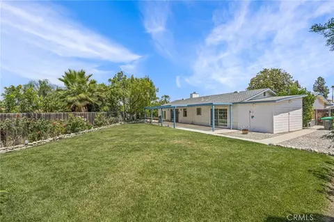 Exterior - 1171 Canyon View Ln, Colton, CA 92324 photo 6 of 12