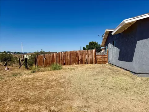 Exterior - 18393 Mojave, Hesperia, CA 92345 photo 5 of 8
