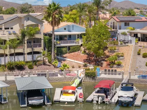 21815 Strawberry Ln, Canyon Lake, CA 92587
