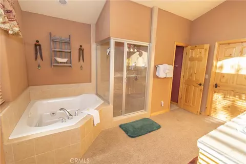 Bath - 301 Starlight, Big Bear Lake, CA 92315 photo 2 of 6