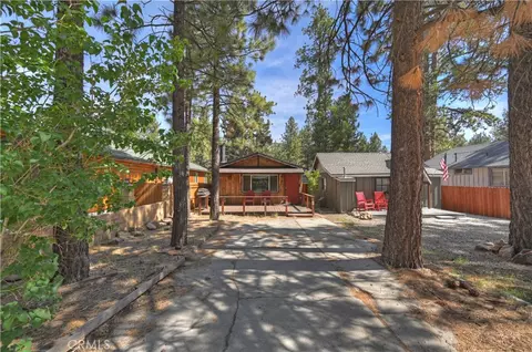 Exterior - 619 Elysian, Big Bear City, CA 92314 photo 4 of 5