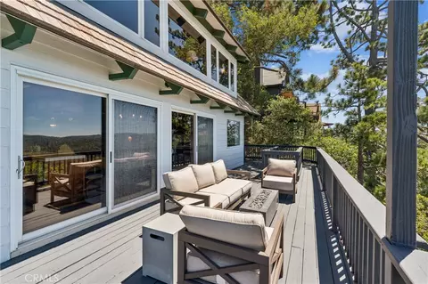 Exterior - 26565 Kings Ct, Lake Arrowhead, CA 92352 photo 7 of 10