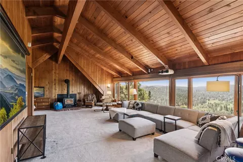 Living - 26565 Kings Ct, Lake Arrowhead, CA 92352 photo 5 of 5