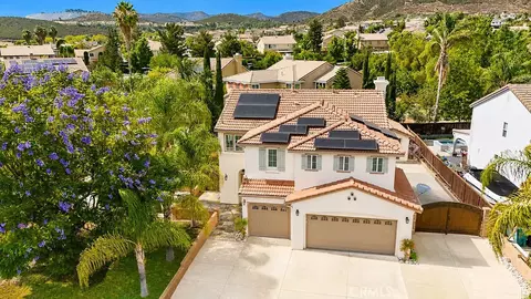 27744 Crestknoll Ct, Murrieta, CA 92563